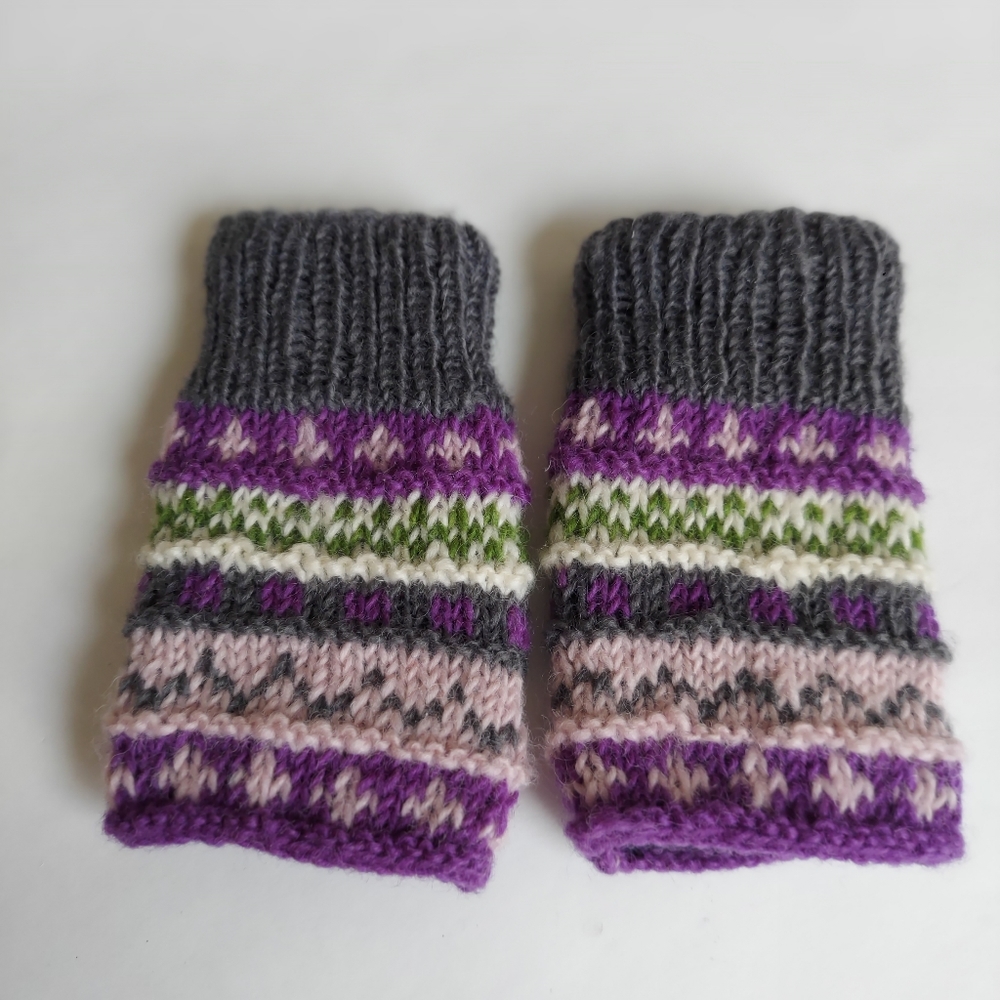 Fingerless Knit 100% Wool Gloves Gray Purple White Adult Size